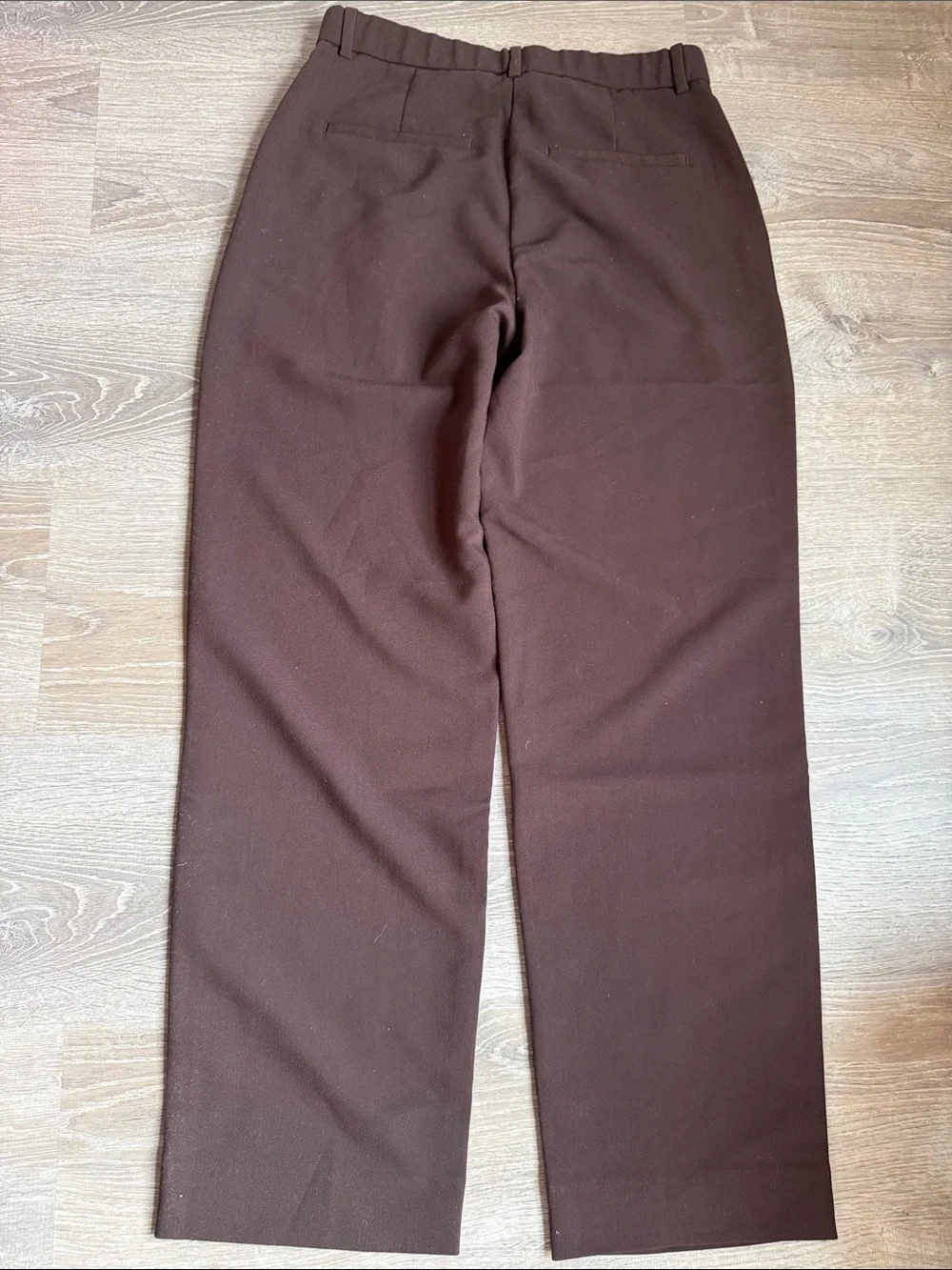 Abercrombie & Fitch Sloane Tailored Wide Leg Pant in dark coffee 8 - Picture 3 of 7